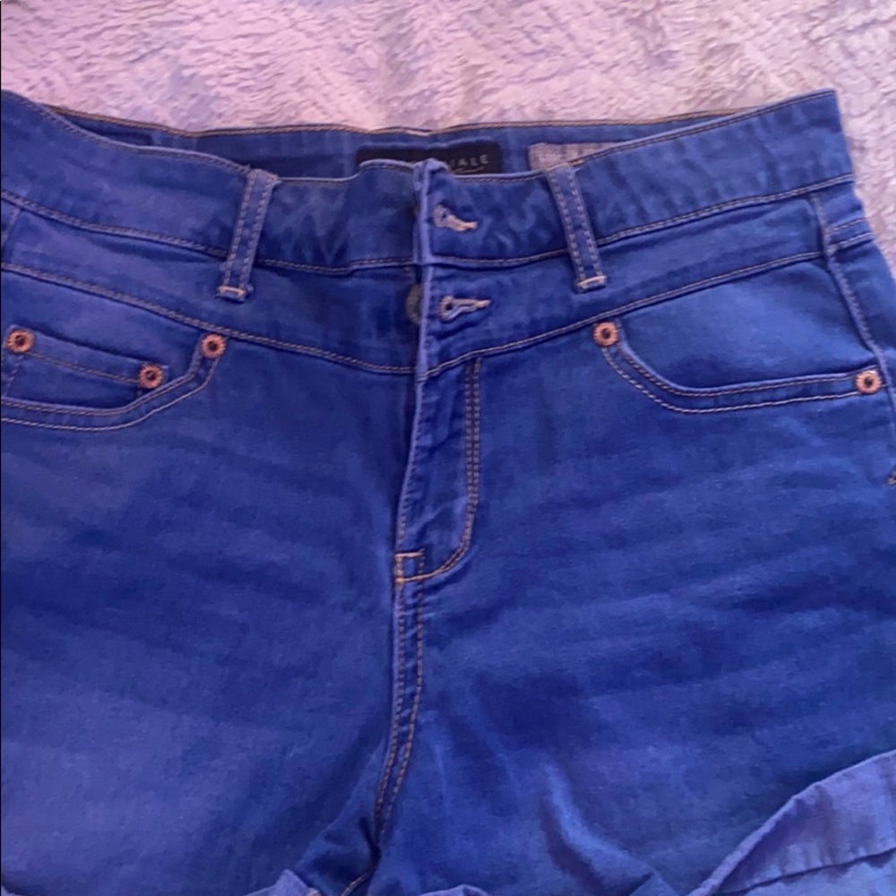 AEROPOSTALE SHORTS!